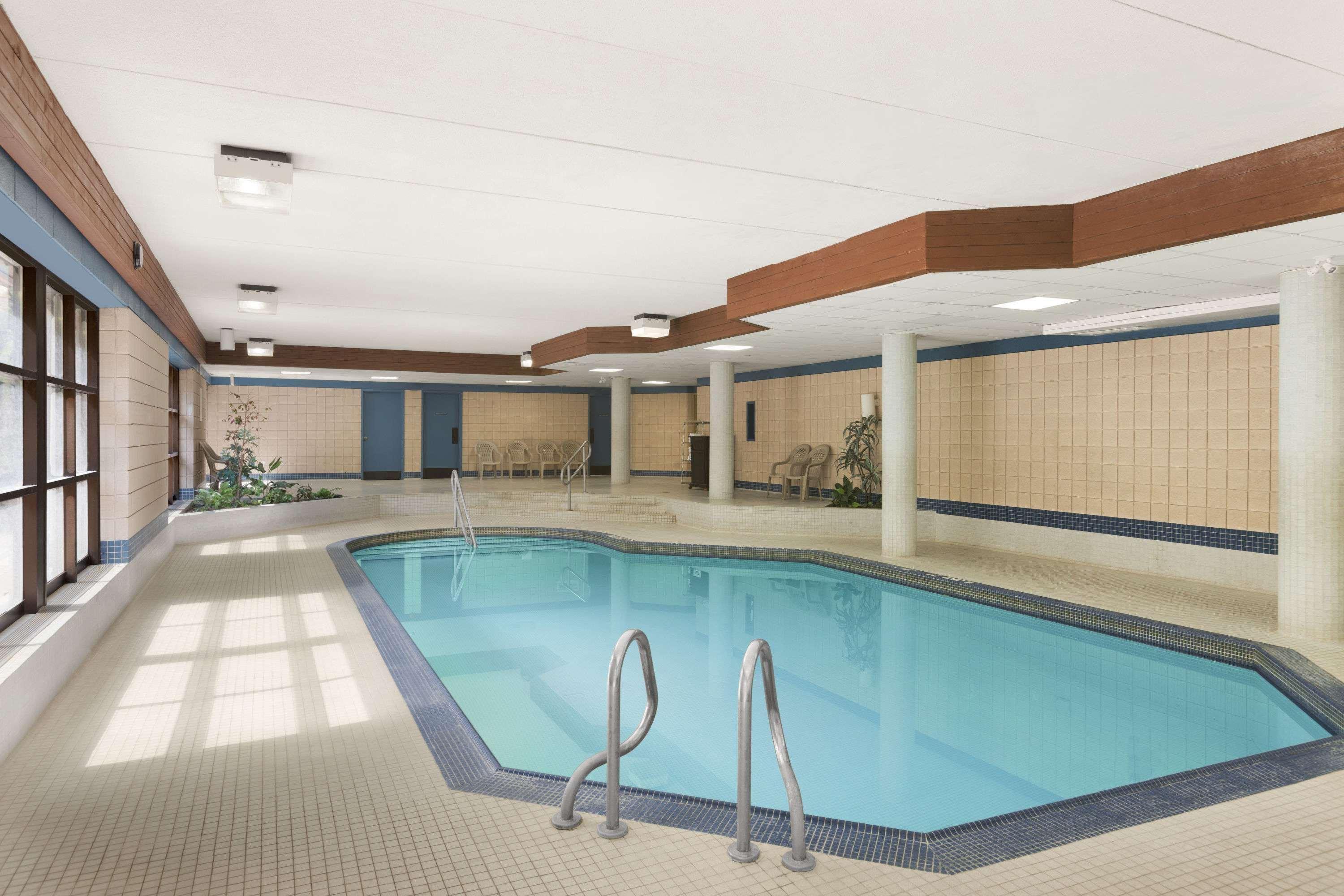 Travelodge By Wyndham باري المظهر الخارجي الصورة
